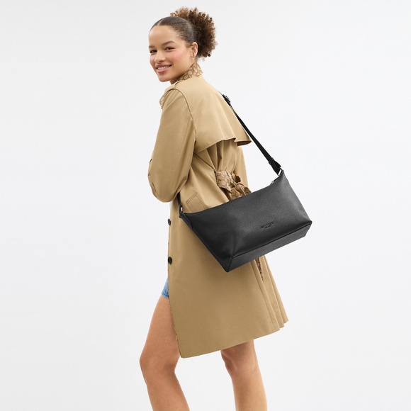 New Coach Unisex Black Finn Crossbody Bag - Picture 3 of 6